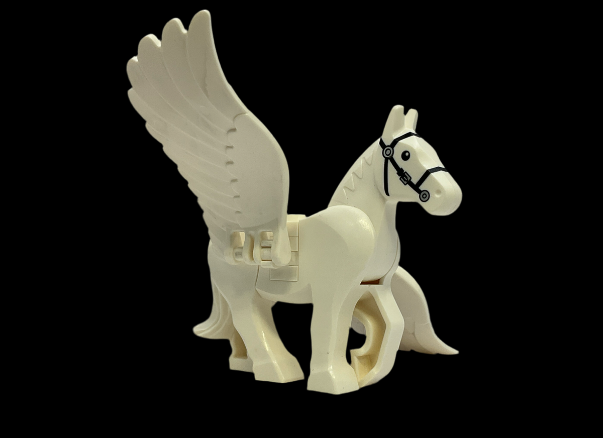 Pegasus, Movable Legs with Black Eyes, White Pupils, and Single Silver Buckle on Black Bridle Pattern (HP Abraxan), pegasus02