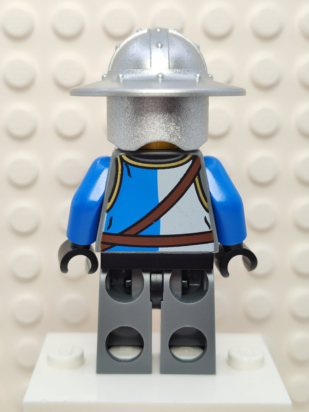 King's Knight Blue and White, cas526