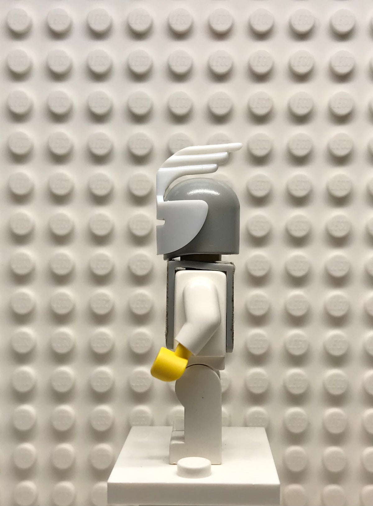 Classic Yellow Castle Knight White Cavalry - with Vest Stickers, cas083s