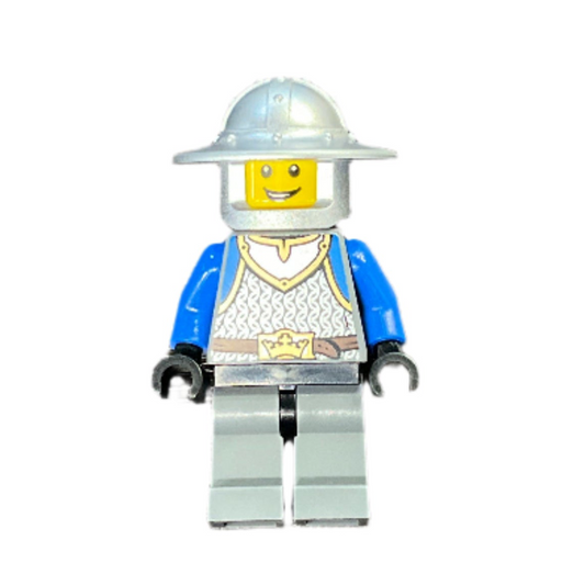 Castle - King's Knight Scale Mail, Crown Belt, Helmet with Broad Brim, Open Grin, cas517
