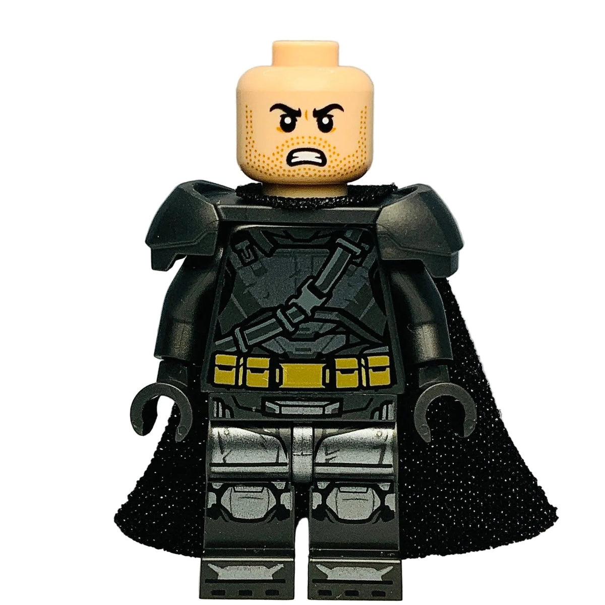Batman - Pearl Dark Gray Armor, Cowl with White Eyes, Spongy Cape, sh1122 - LEGO® DC Minifigure