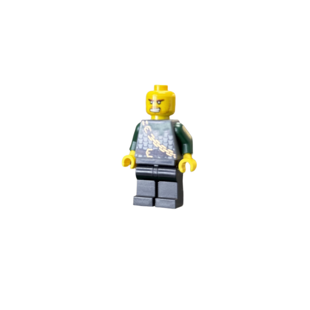 Dragon Knight Scale Mail with Chain and Belt, Helmet with Neck Protector, Bared Teeth, cas485