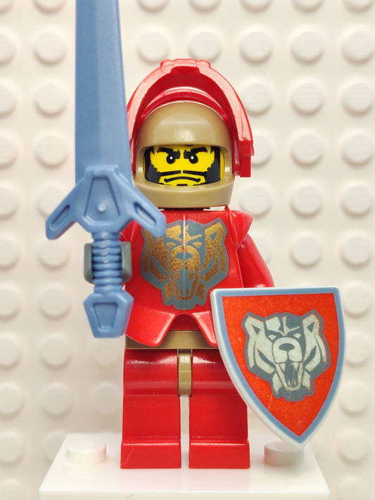 Santis with Gold Pattern Armor, cas267a
