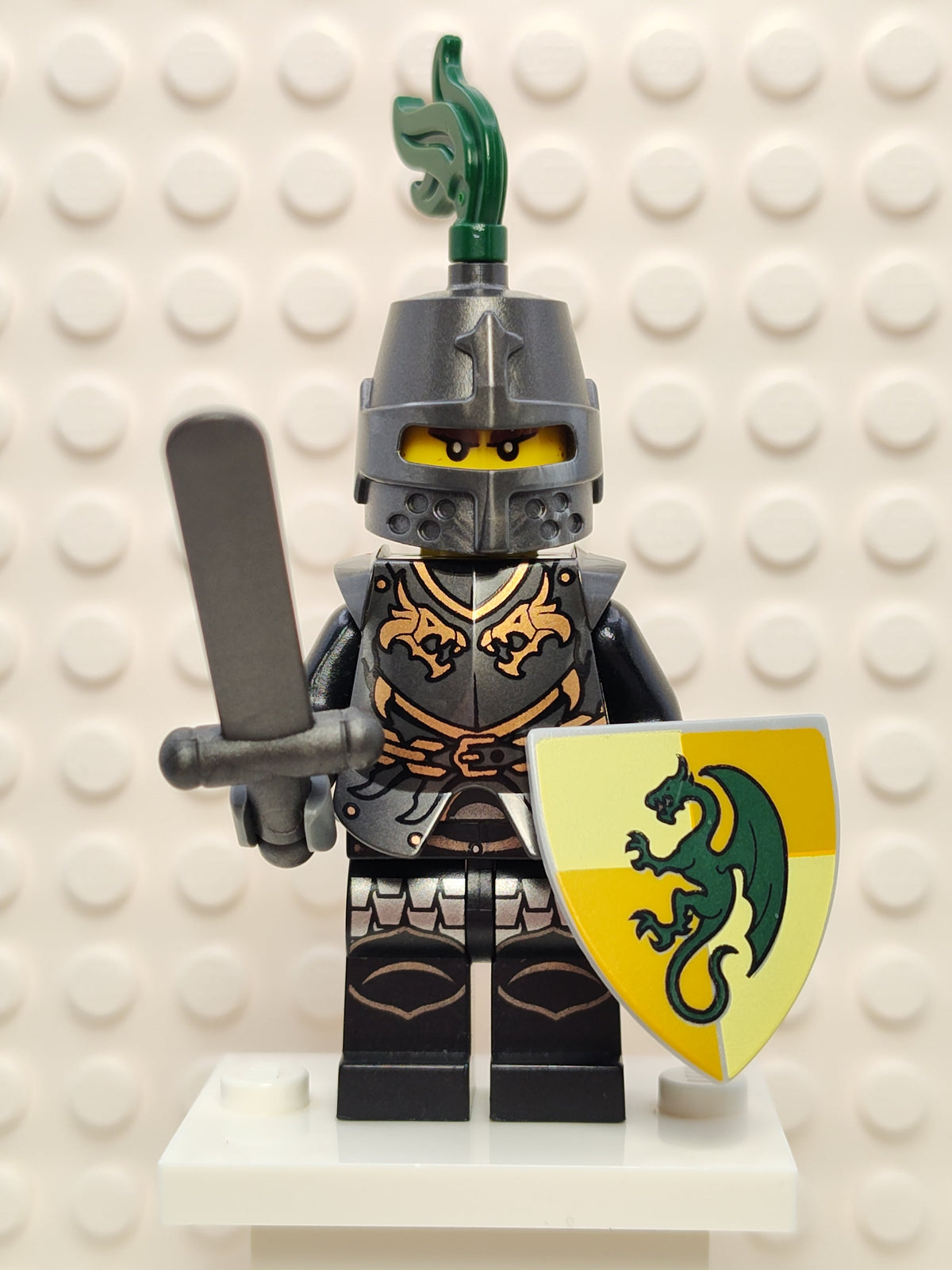 Dragon Knight Armor with Chain, cas462