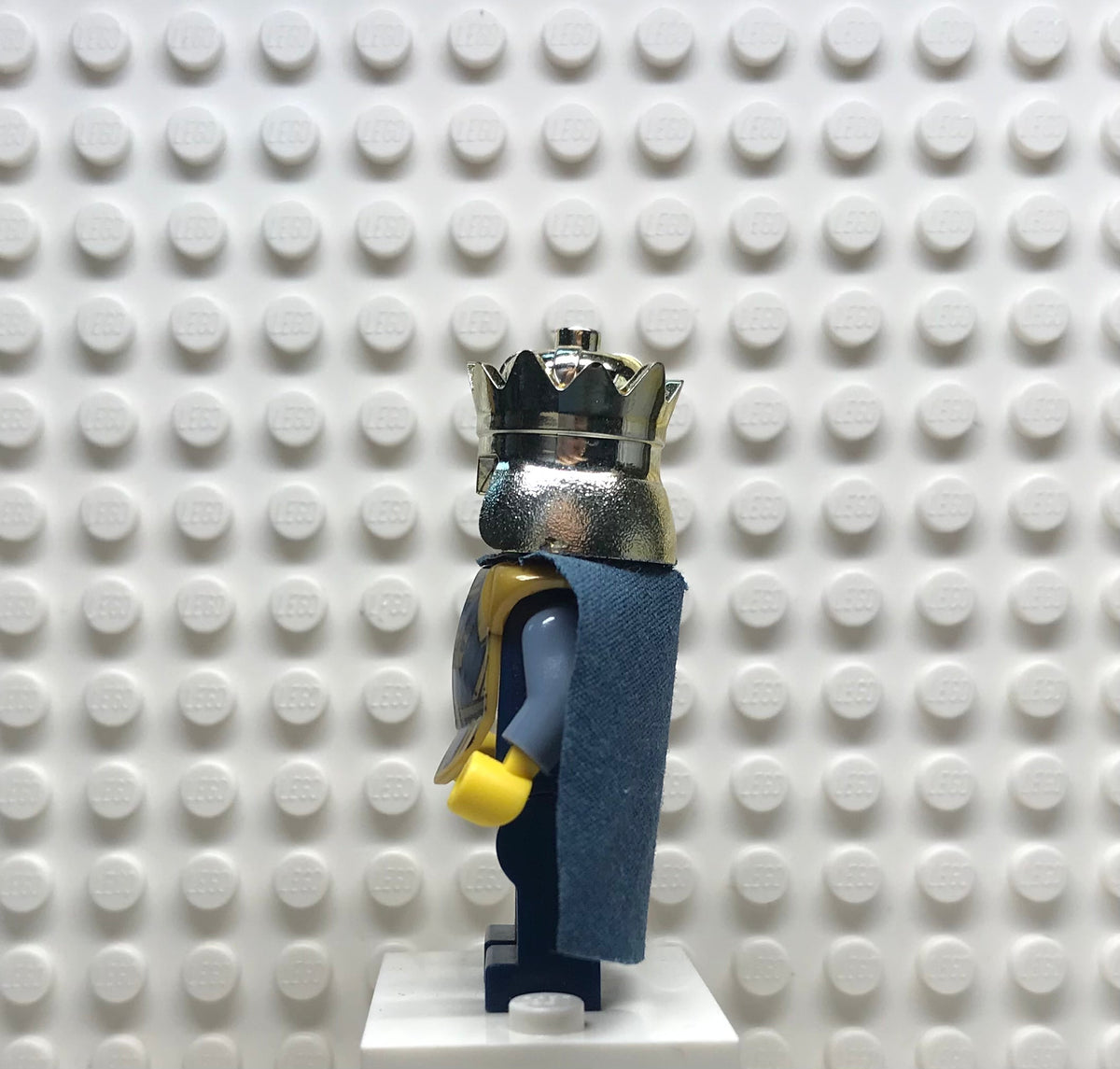 Fantasy Era, Crown King (Brutus) with Cape, cas332