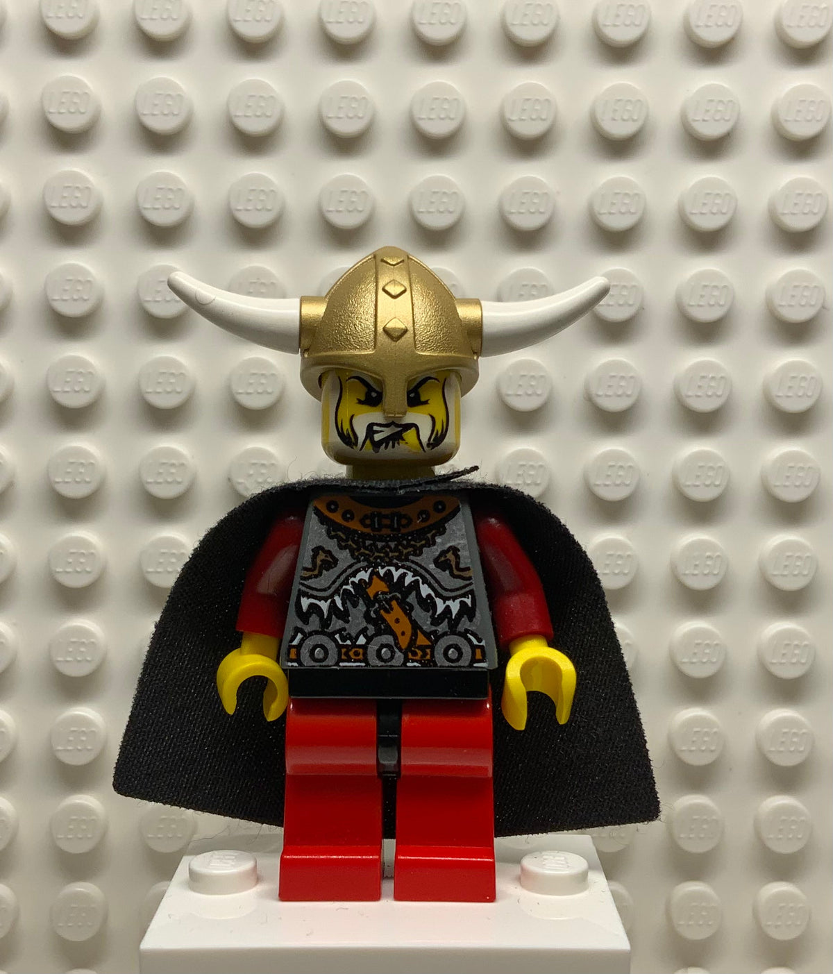 Viking Warrior 5a, Viking King - Black cape, vik005