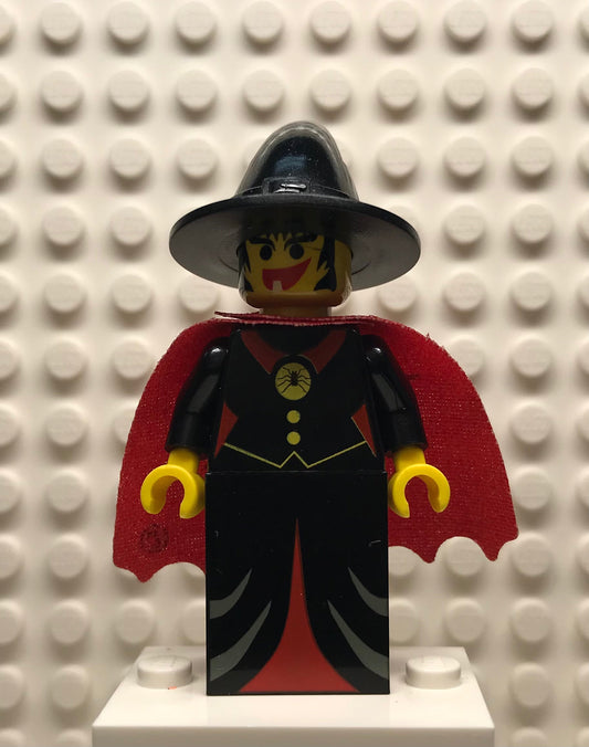 Willa the Witch with Cape, cas032