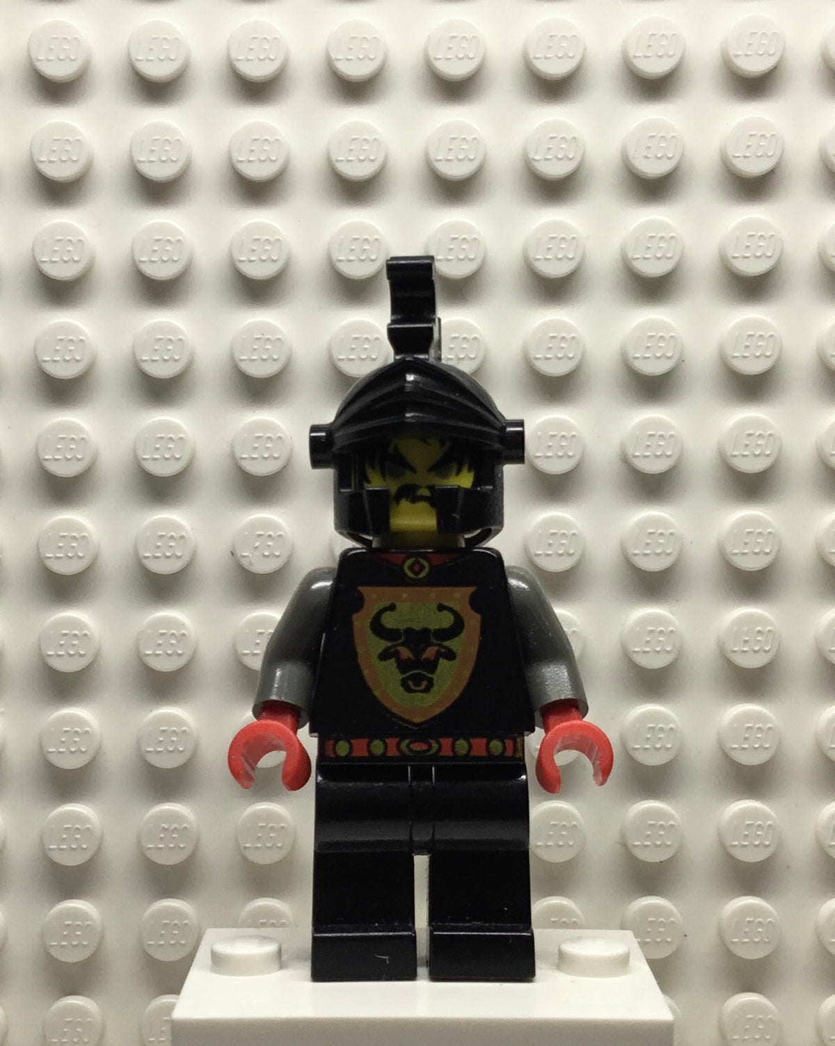 Knights Kingdom I, Cedric the Bull, Black Dragon Helmet, cas248