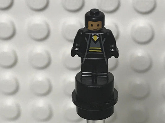 Hufflepuff Student Statuette/Trophy #1, hpb030