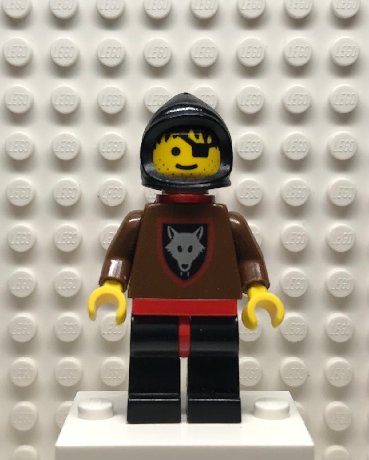 Wolfpack, Eye Patch, Brown Arms and Black Legs, Black Hood and Red Cape, cas234