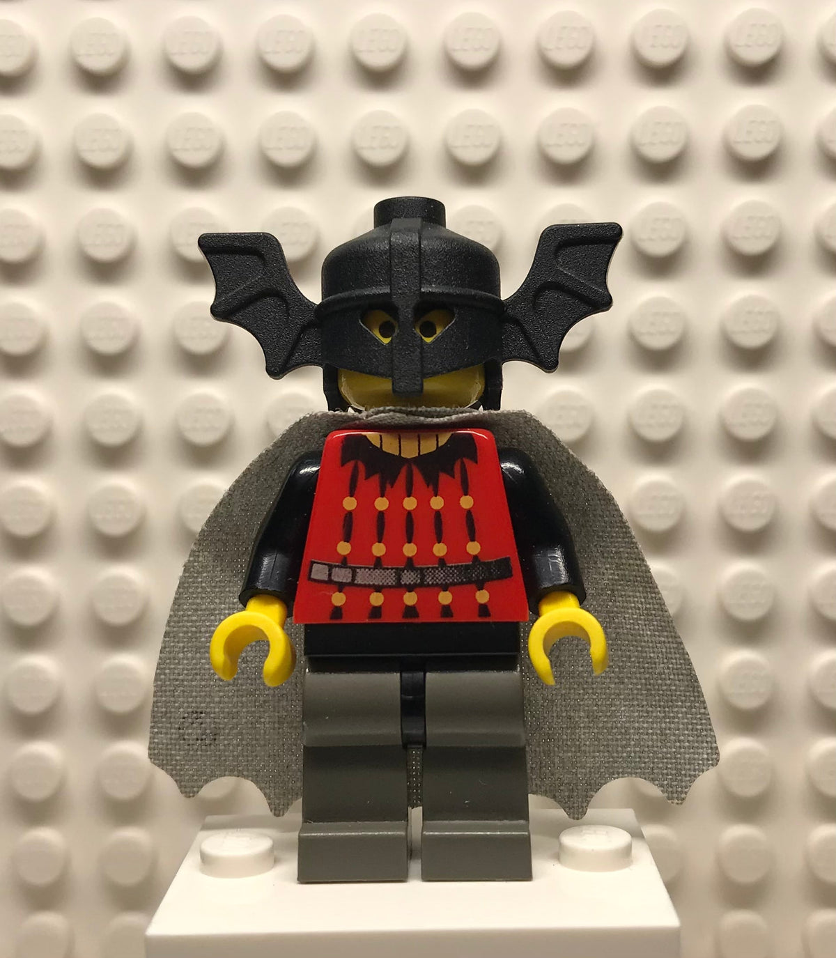 Basil the Bat Lord with Cape, cas022